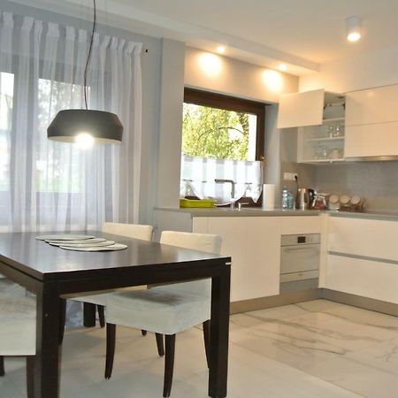 Apartamenty Centrum- Kochanowskiego -Dawniej Two-Bedroom Apartment Zielona Góra Extérieur photo