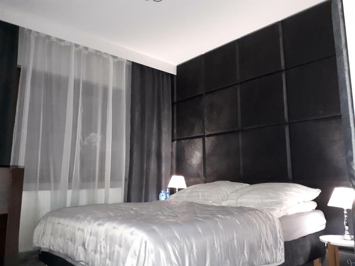Apartamenty Centrum- Kochanowskiego -Dawniej Two-Bedroom Apartment Zielona Góra Extérieur photo