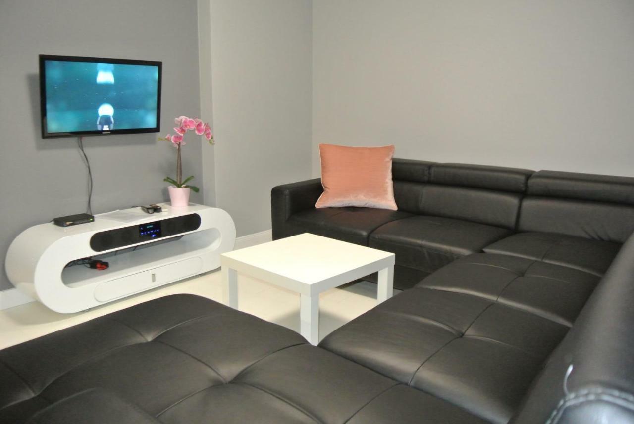 Apartamenty Centrum- Kochanowskiego -Dawniej Two-Bedroom Apartment Zielona Góra Extérieur photo