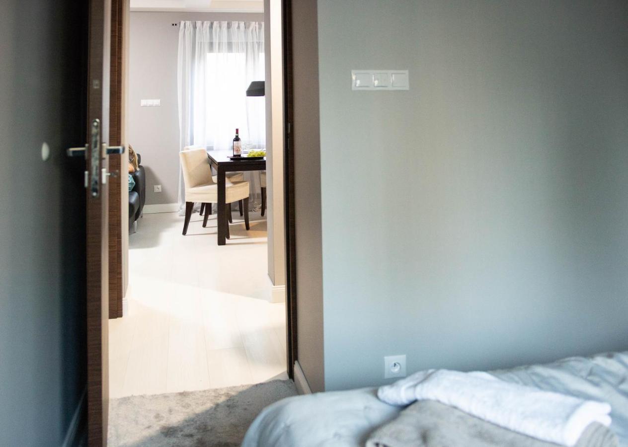 Apartamenty Centrum- Kochanowskiego -Dawniej Two-Bedroom Apartment Zielona Góra Extérieur photo